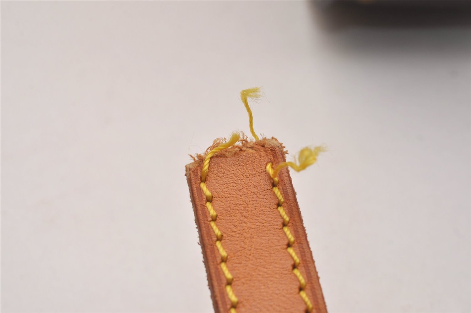 Authentic Louis Vuitton Monogram Saint Cloud MM M51243 Shoulder Bag Junk 5462J