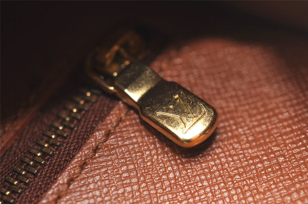 Authentic Louis Vuitton Monogram Saint Cloud MM M51243 Shoulder Bag Junk 5462J