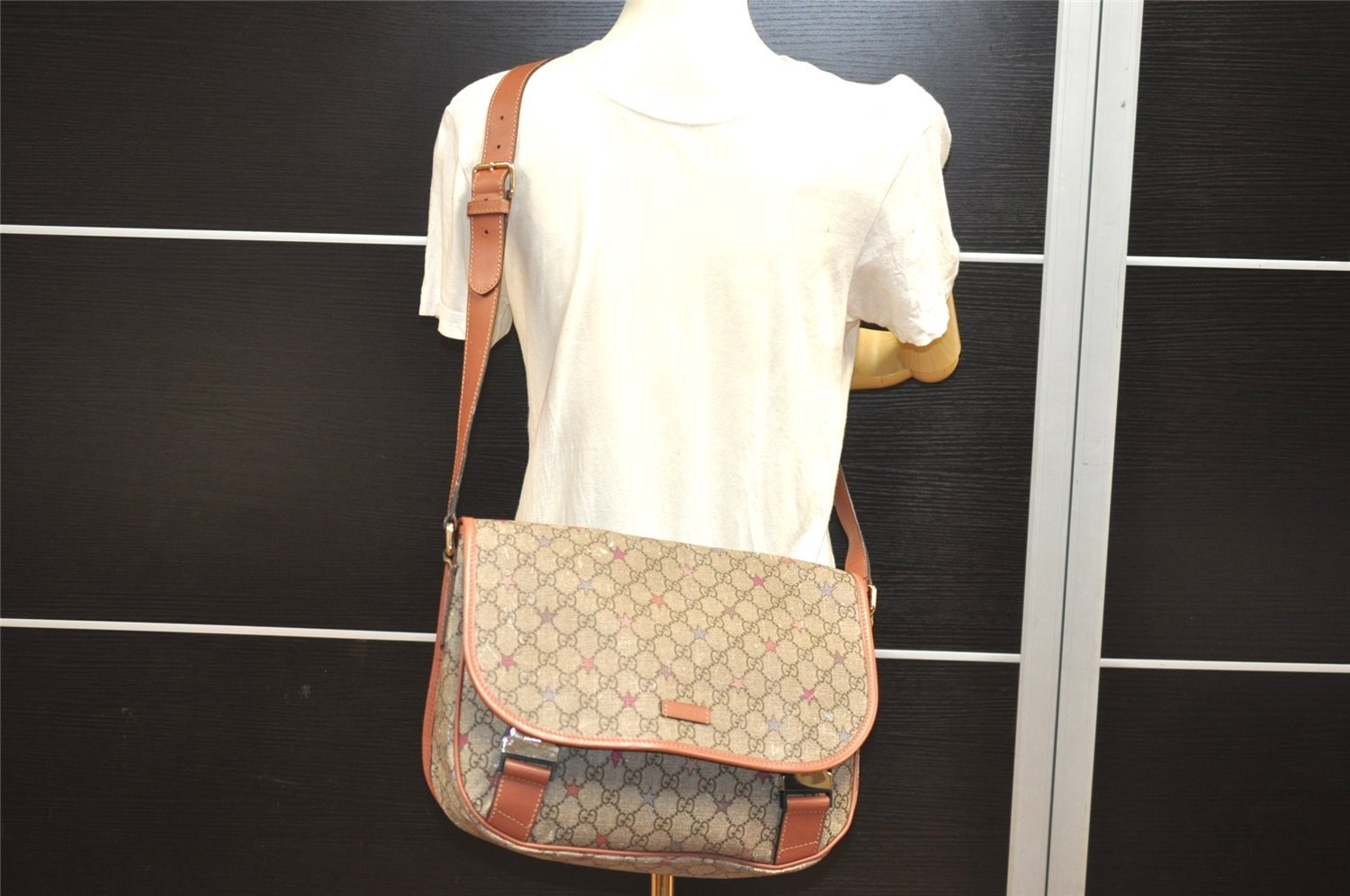 Authentic GUCCI GG Supreme Stars Shoulder Bag PVC Leather 201732 Brown 5466I