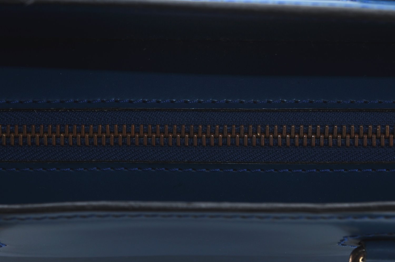 Authentic Louis Vuitton Epi Riviera Hand Bag Blue M48185 LV 5467I