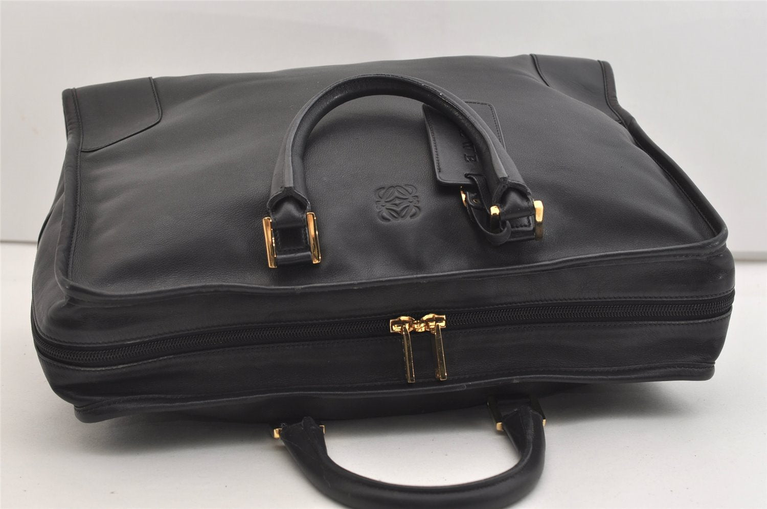 Authentic LOEWE Vintage Amazona 40 Hand Boston Bag Leather Black 5467J