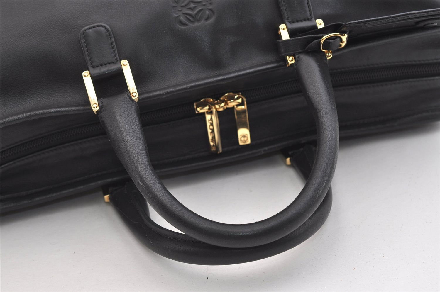 Authentic LOEWE Vintage Amazona 40 Hand Boston Bag Leather Black 5467J