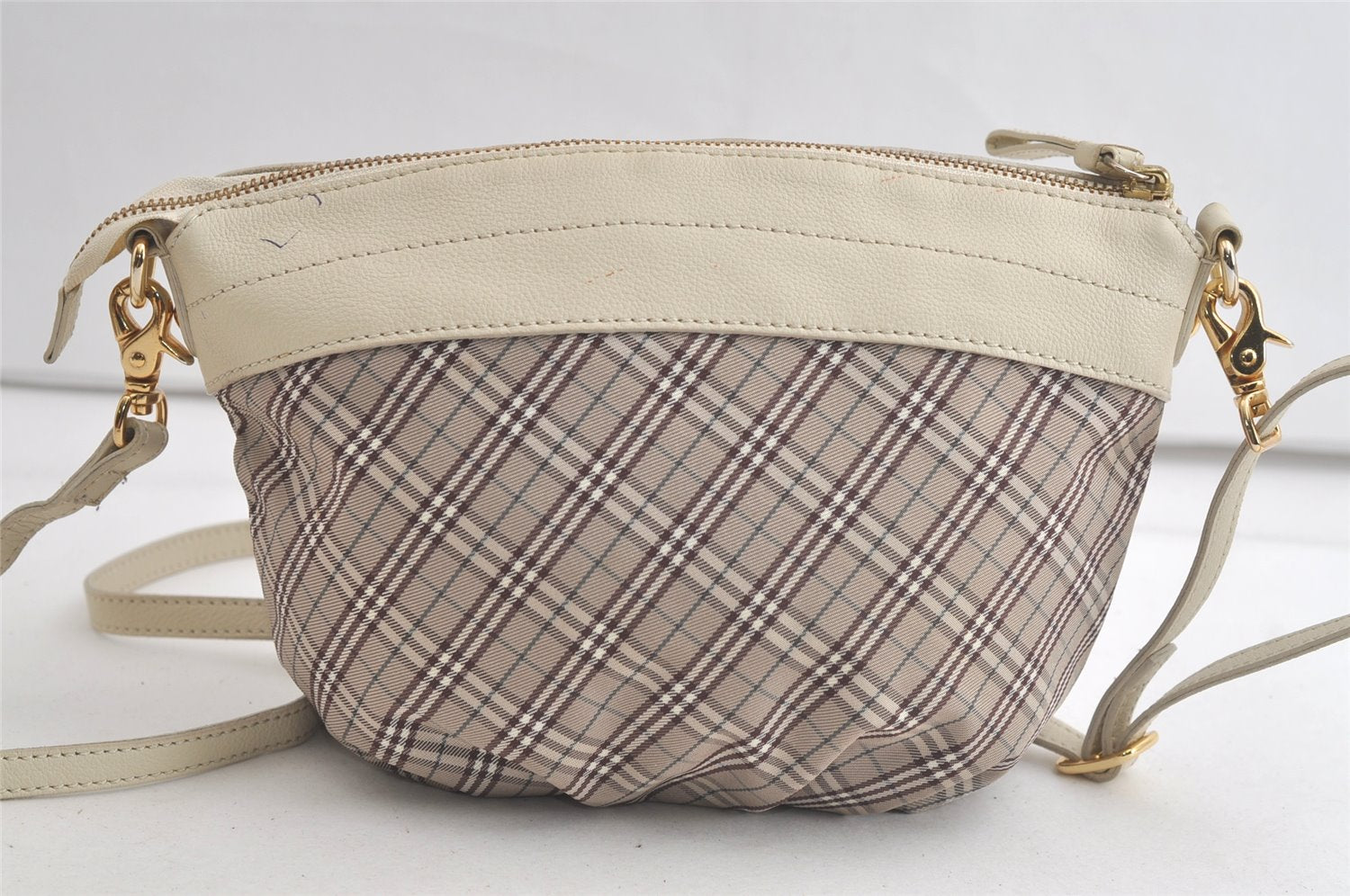 Authentic BURBERRY BLUE LABEL Check Shoulder Cross Bag Nylon Leather Beige 5470K