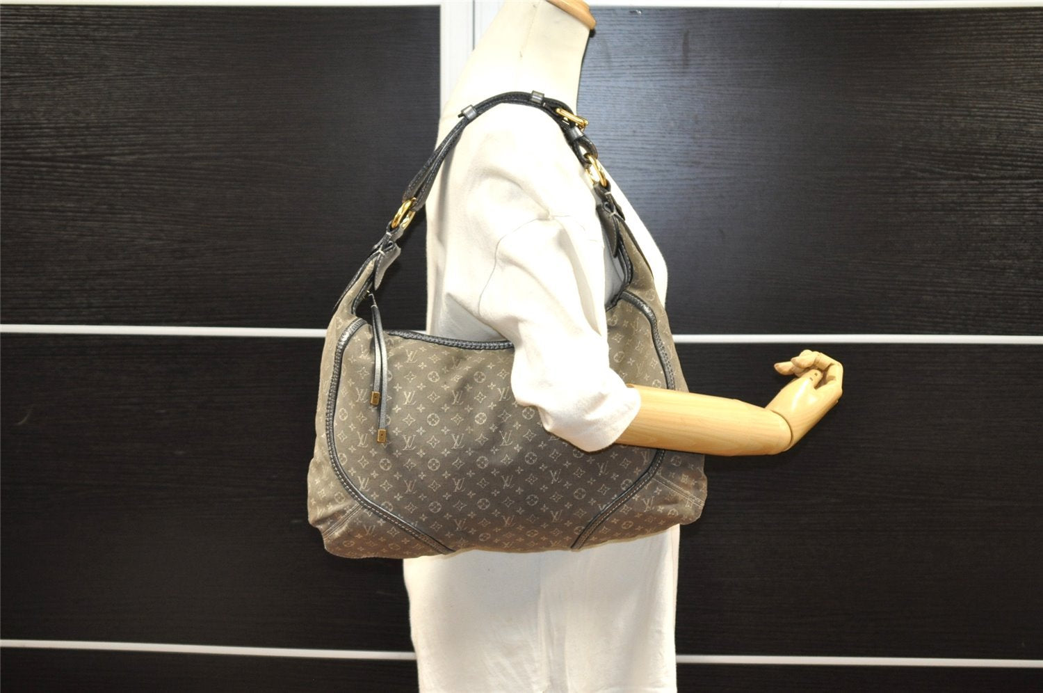 Auth Louis Vuitton Monogram Mini Lin Manon MM Shoulder Bag Gray M95618 LV 5475I