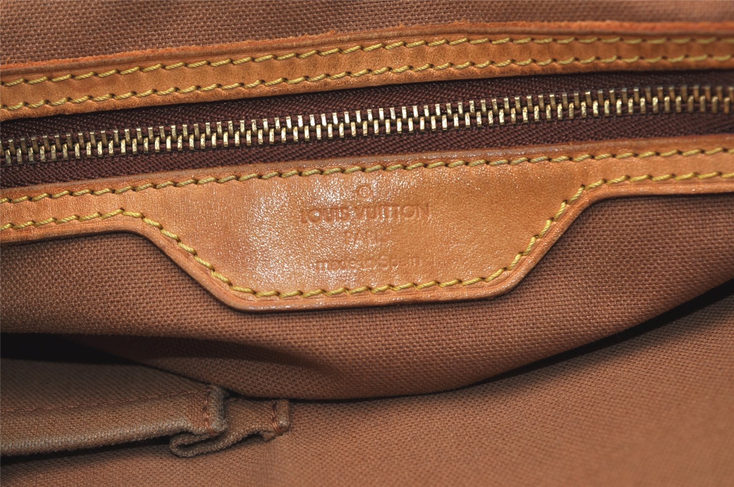 Authentic Louis Vuitton Monogram Batignolles Vertical Tote Bag M51153 LV 5478J