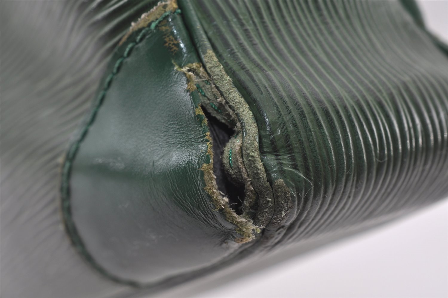 Authentic Louis Vuitton Epi Porte Documents Voyage Briefcase M54474 Green  5482I