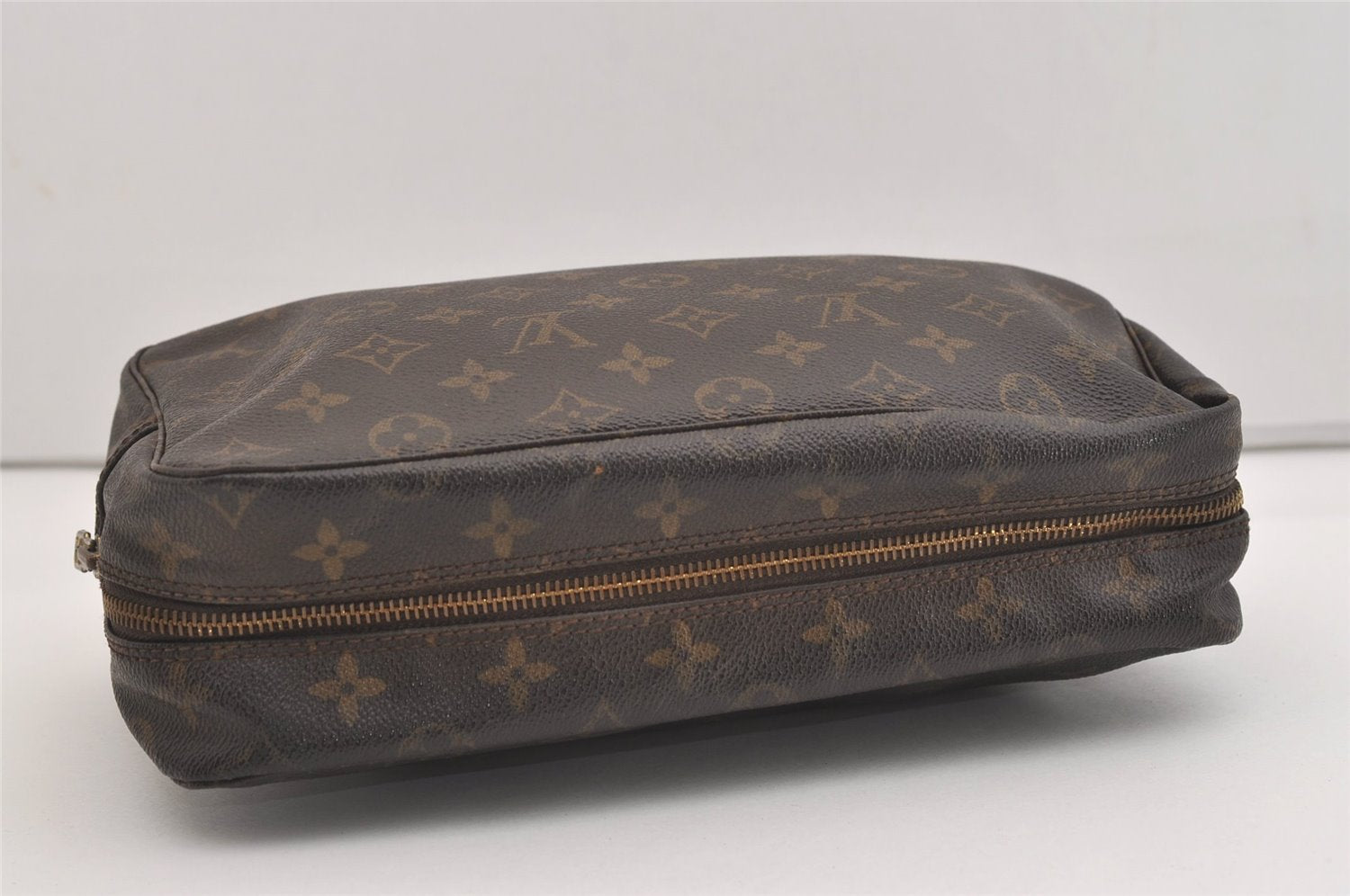 Auth Louis Vuitton Monogram Trousse Toilette 28 Clutch Hand Bag M47522 LV 5484J
