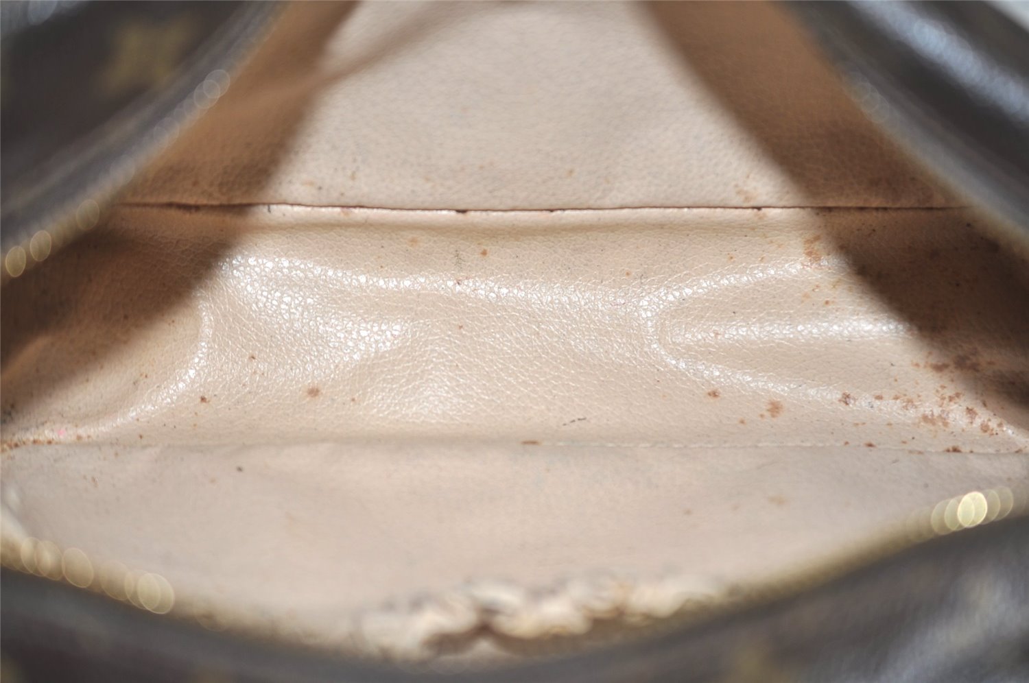 Auth Louis Vuitton Monogram Trousse Toilette 28 Clutch Hand Bag M47522 LV 5484J