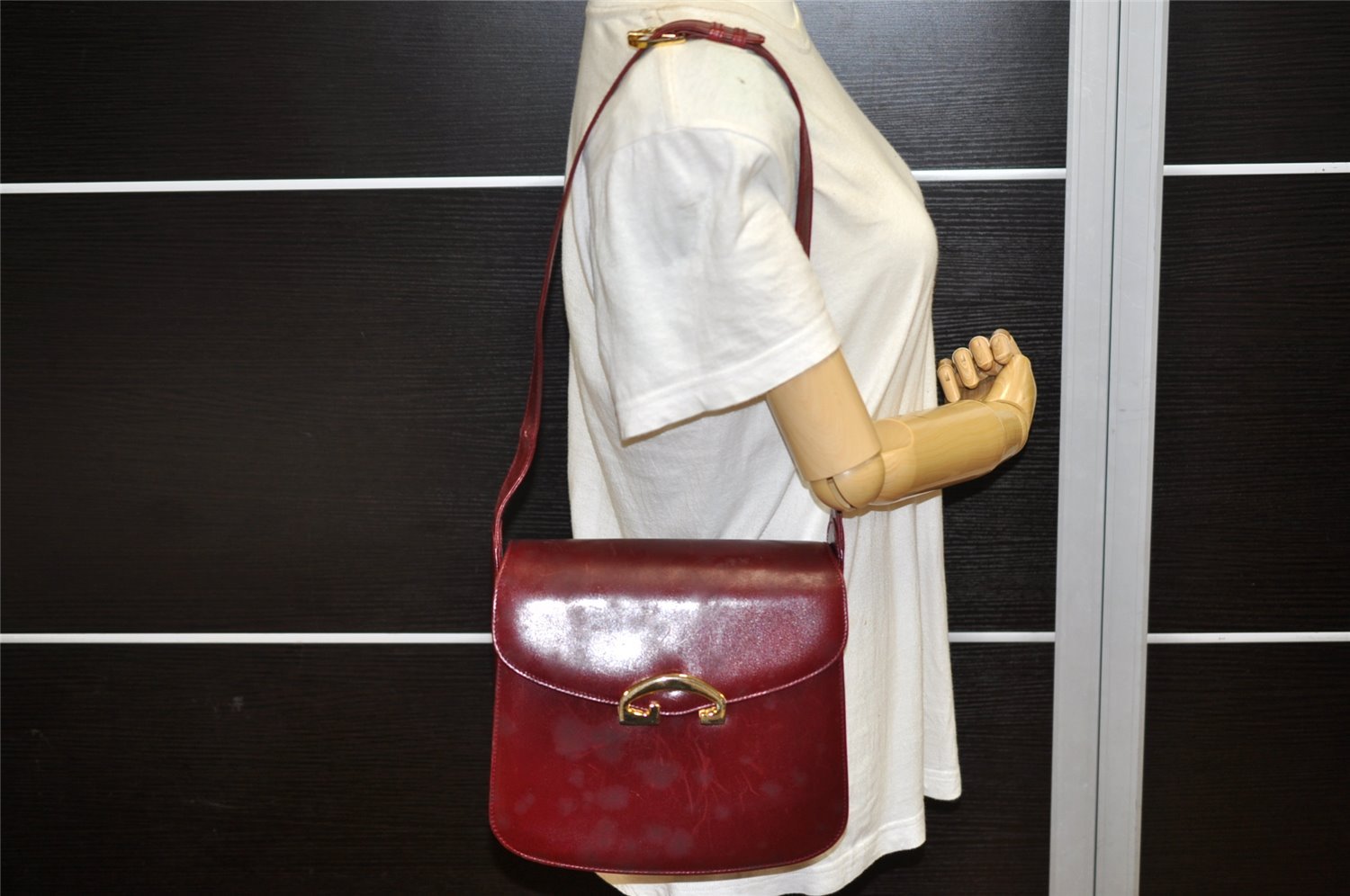 Authentic GUCCI Vintage Shoulder Cross Body Bag Purse Leather Bordeaux 5485K
