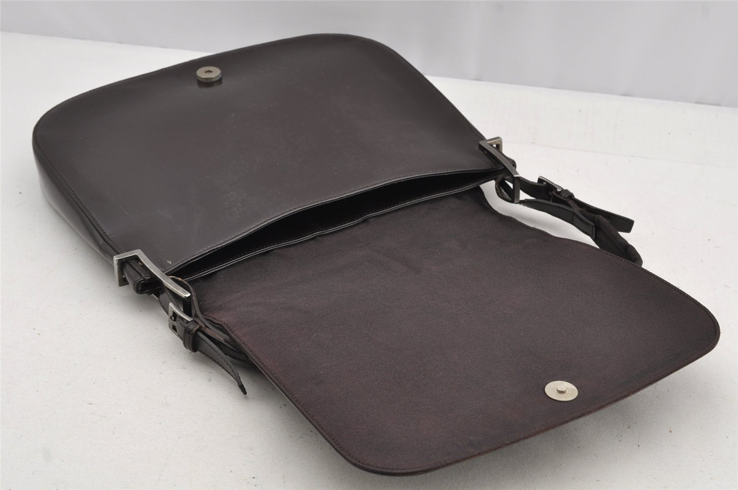 Authentic GUCCI Vintage Shoulder Bag Purse Leather 0013195 Brown 5488I