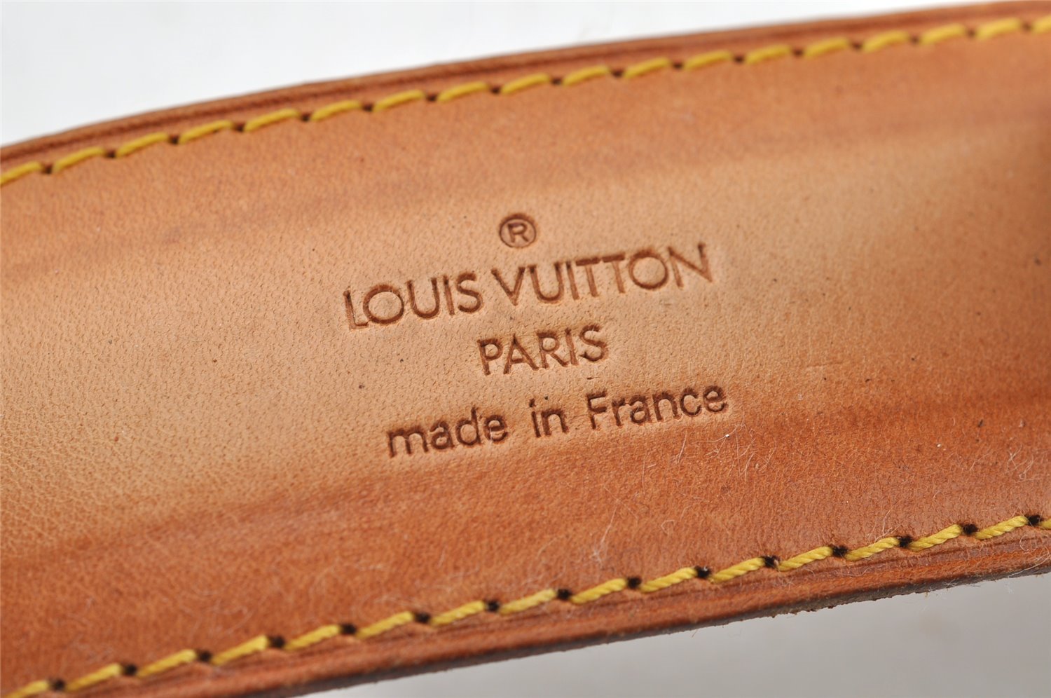 Authentic Louis Vuitton Leather Shoulder Strap Beige 39.8-46.9