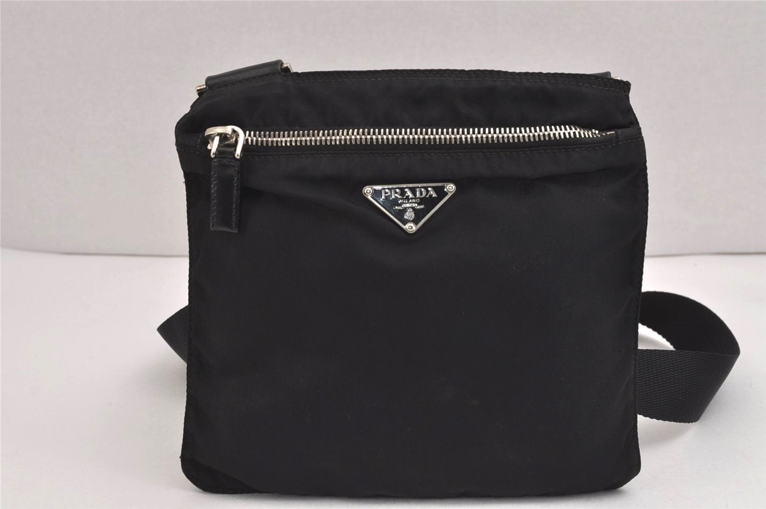 Authentic PRADA Nylon Tessuto Leather Shoulder Cross Body Bag Purse Black 5491J