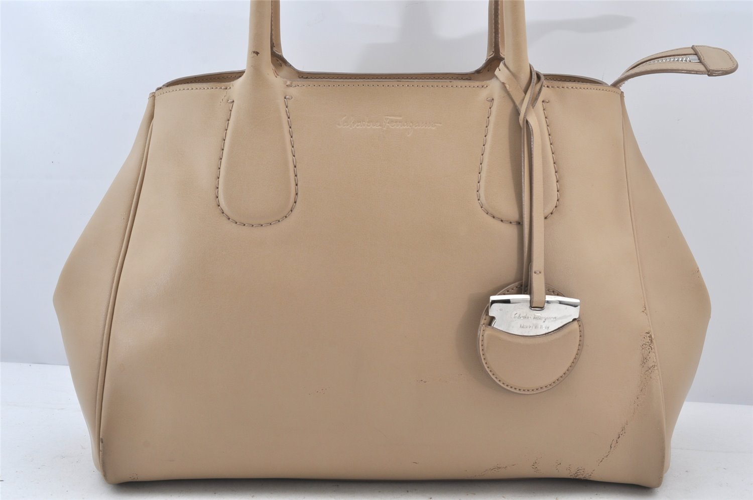 Authentic Salvatore Ferragamo Gancini Leather Shoulder Tote Bag Beige 5492K