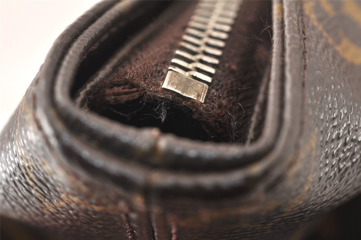 Authentic Louis Vuitton Monogram Cabas Mezzo Shoulder Tote Bag M51151 LV 5500K