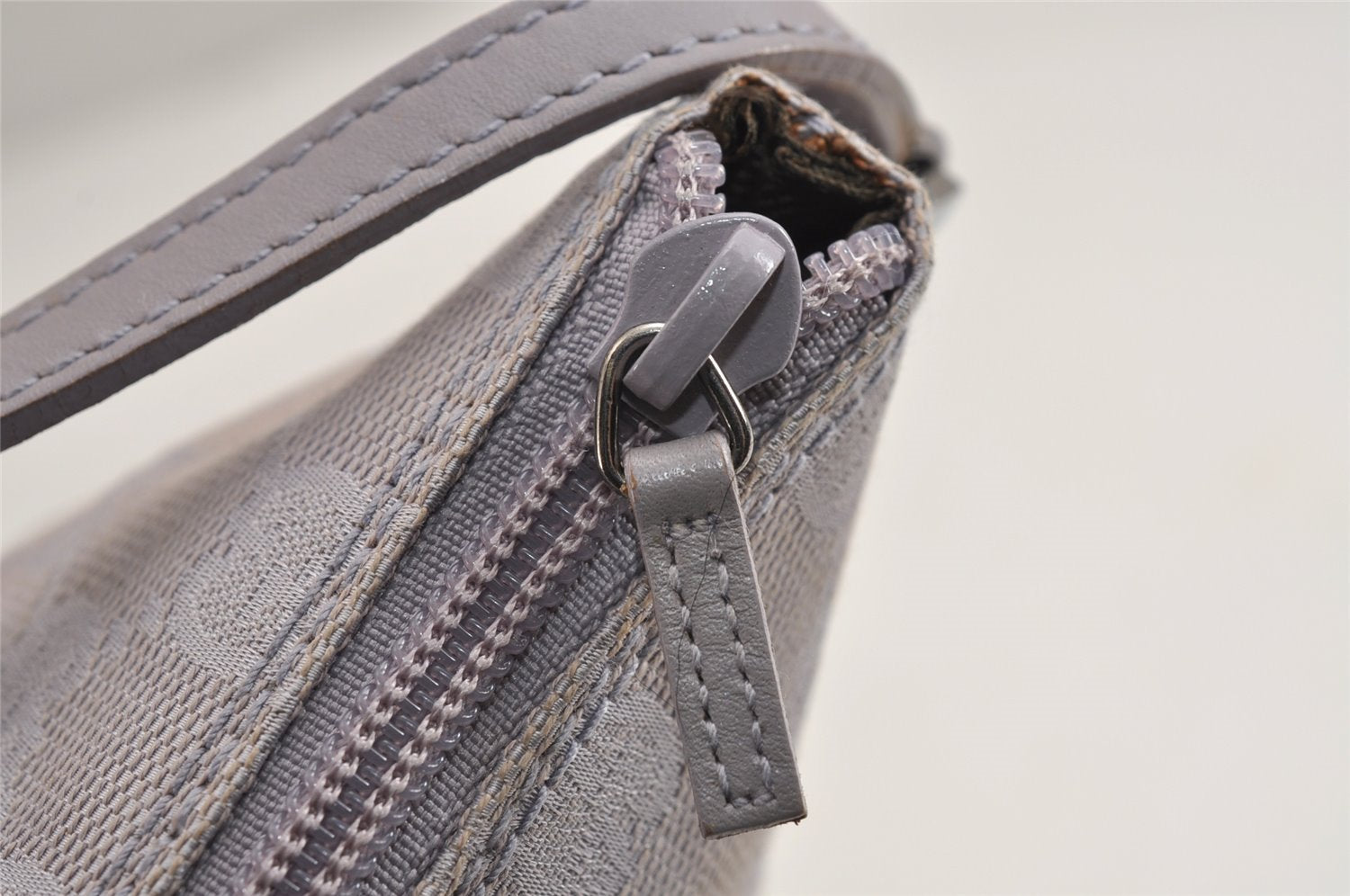 Authentic GUCCI Hand Bag Pouch Purse GG Canvas Leather 07198 Light Purple 5505J