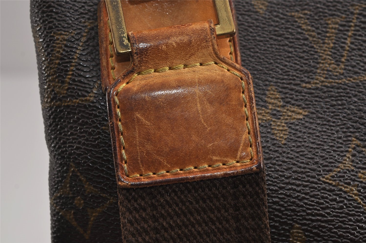 Auth Louis Vuitton Monogram Pochette Bosphore Shoulder Cross Bag M40044 LV 5506J