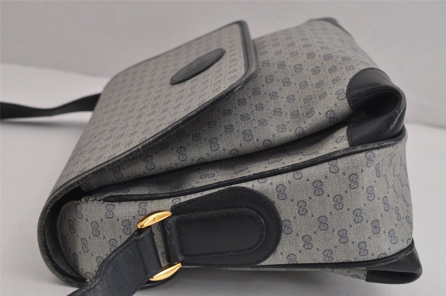 Authentic GUCCI Micro GG PVC Leather Shoulder Cross Body Bag Navy Blue 5509J