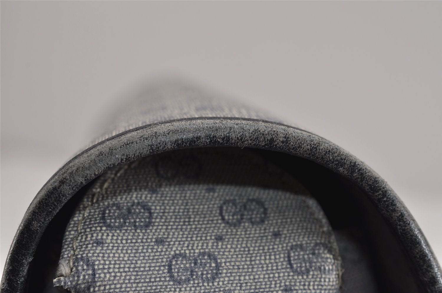 Authentic GUCCI Micro GG PVC Leather Shoulder Cross Body Bag Navy Blue 5509J