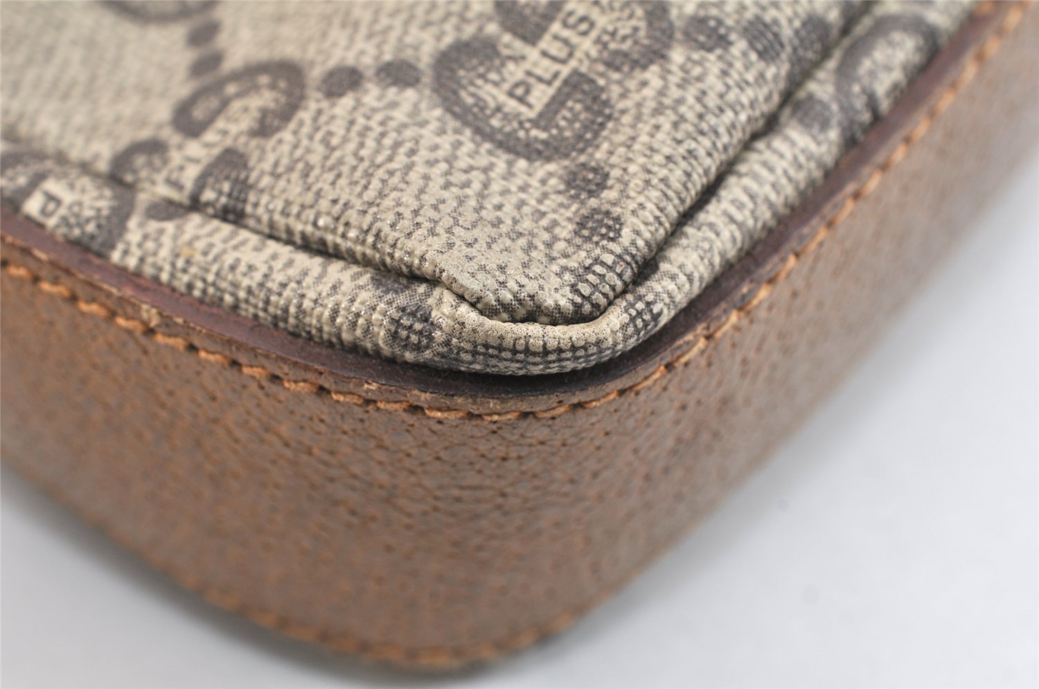 Authentic GUCCI GG Plus Clutch Hand Bag Purse PVC Leather Brown Junk 5510K