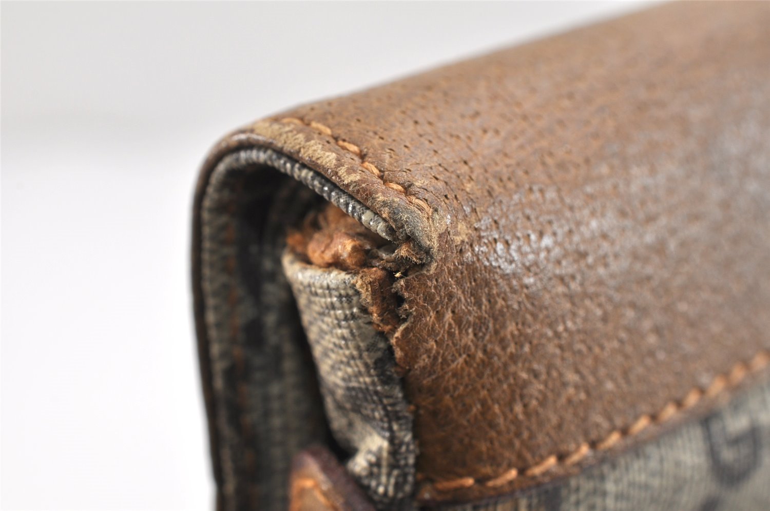 Authentic GUCCI GG Plus Clutch Hand Bag Purse PVC Leather Brown Junk 5510K