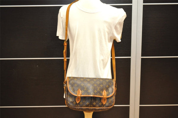 Authentic Louis Vuitton Monogram Gibeciere MM Shoulder Cross Bag M42247 LV 5515J