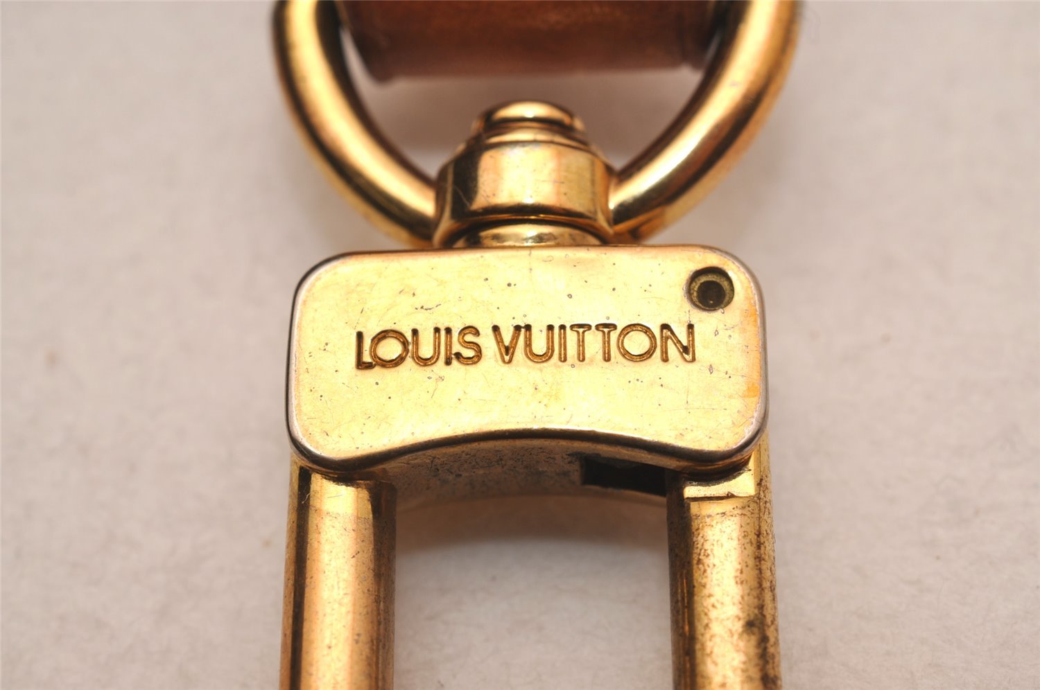 Authentic Louis Vuitton Leather Shoulder Strap Beige 40.6-47.6