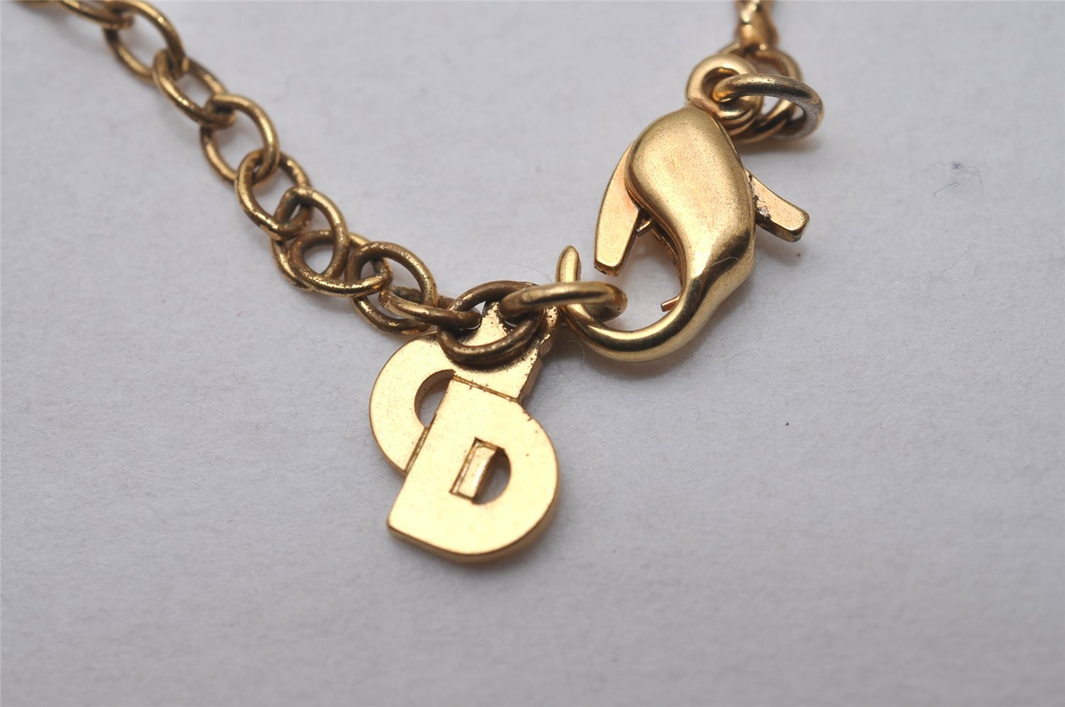 Authentic Christian Dior Gold Tone Chain Pendant Necklace CD 5520I