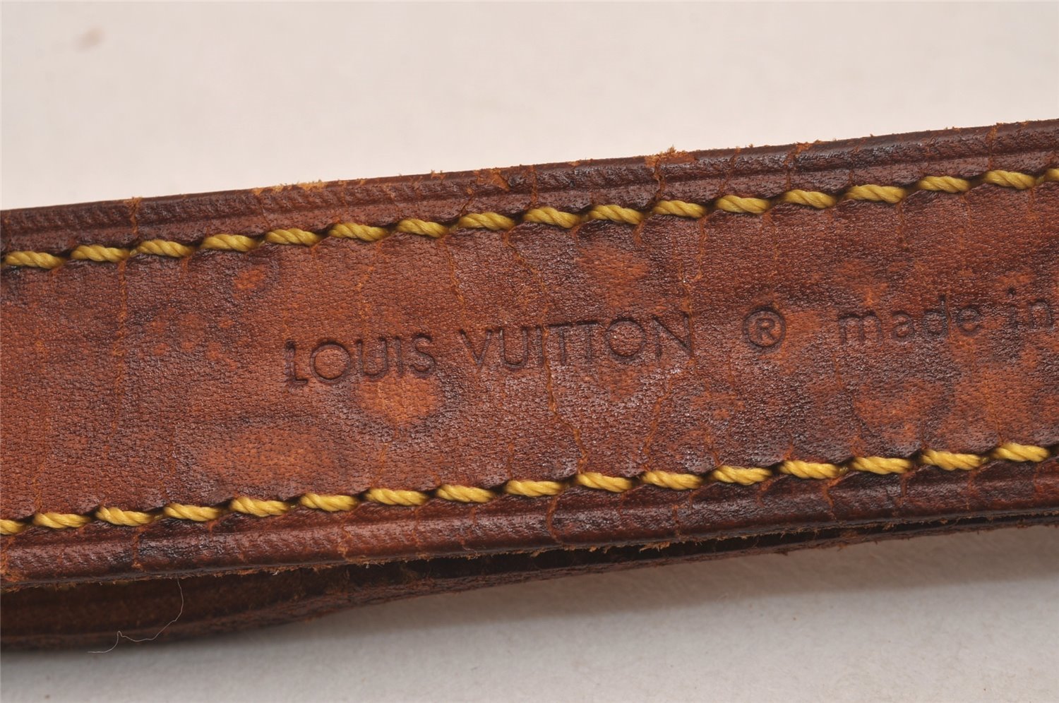 Authentic Louis Vuitton Leather Shoulder Strap Beige 37.4-44.5