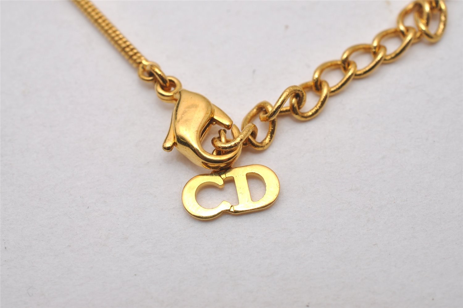 Authentic Christian Dior Gold Tone Chain Pendant Necklace CD 5522I