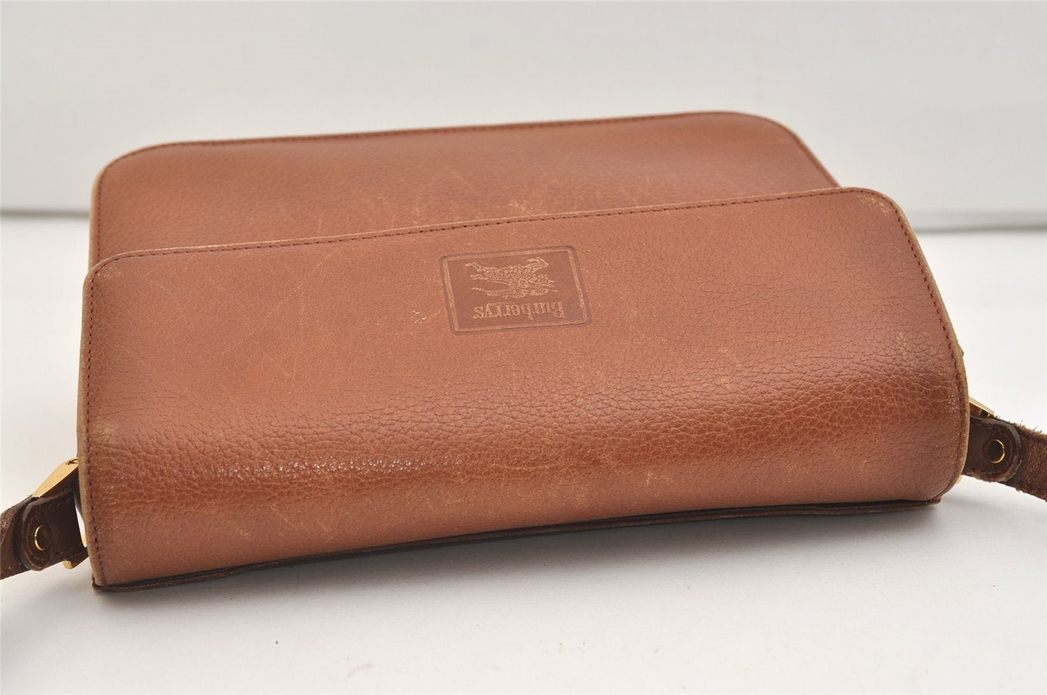Authentic Burberrys Vintage Leather Shoulder Cross Body Bag Purse Brown 5524J