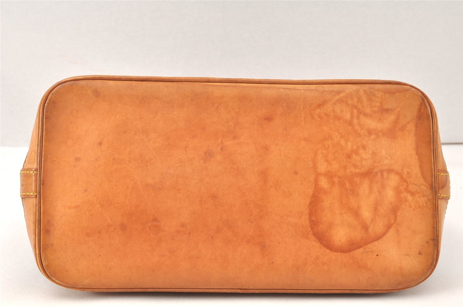 Authentic Louis Vuitton Monogram Alma Hand Bag Purse M51130 LV 5526K