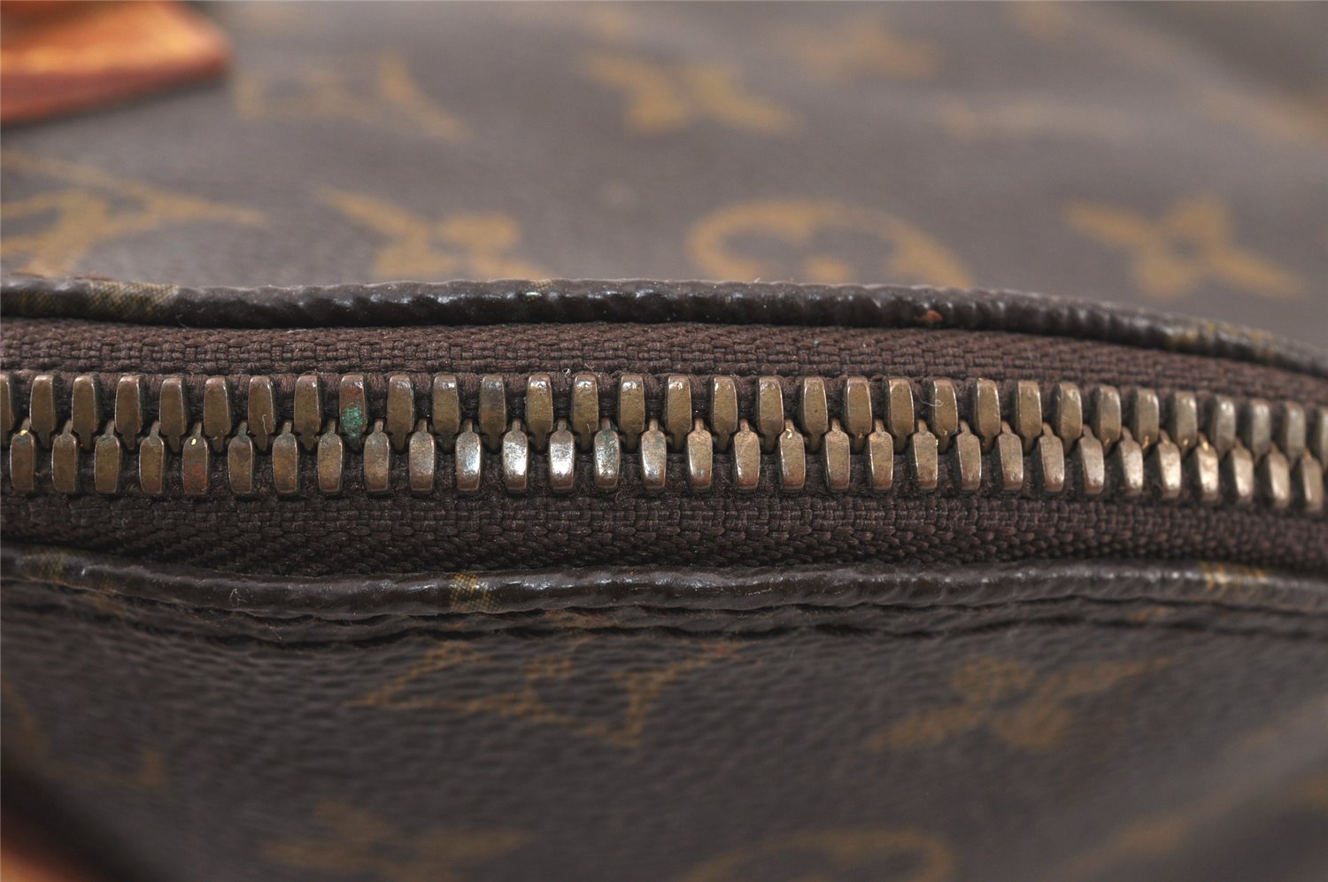 Authentic Louis Vuitton Monogram Alma Hand Bag Purse M51130 LV 5526K