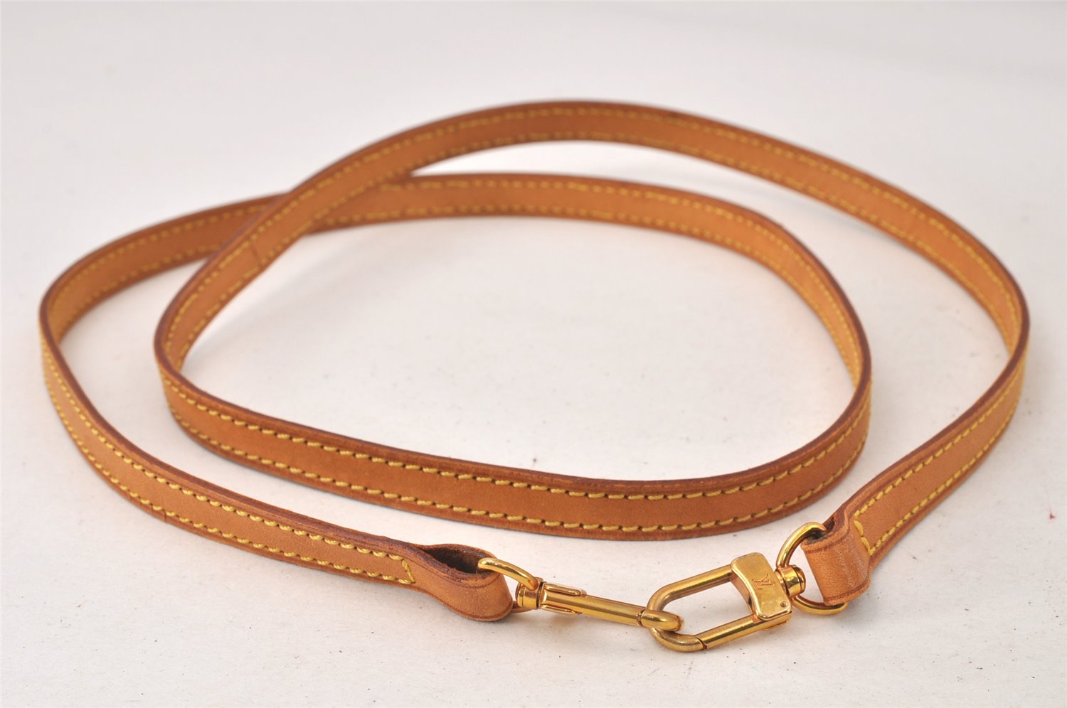 Authentic Louis Vuitton Leather Shoulder Strap Beige 46.1