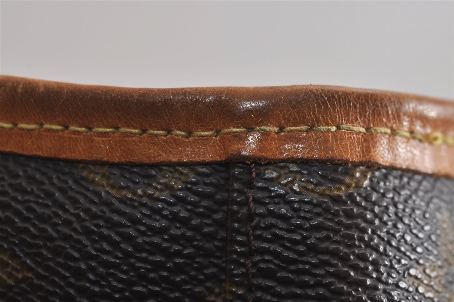 Authentic Louis Vuitton Monogram Bucket PM Shoulder Tote Bag M42238 LV 5532J