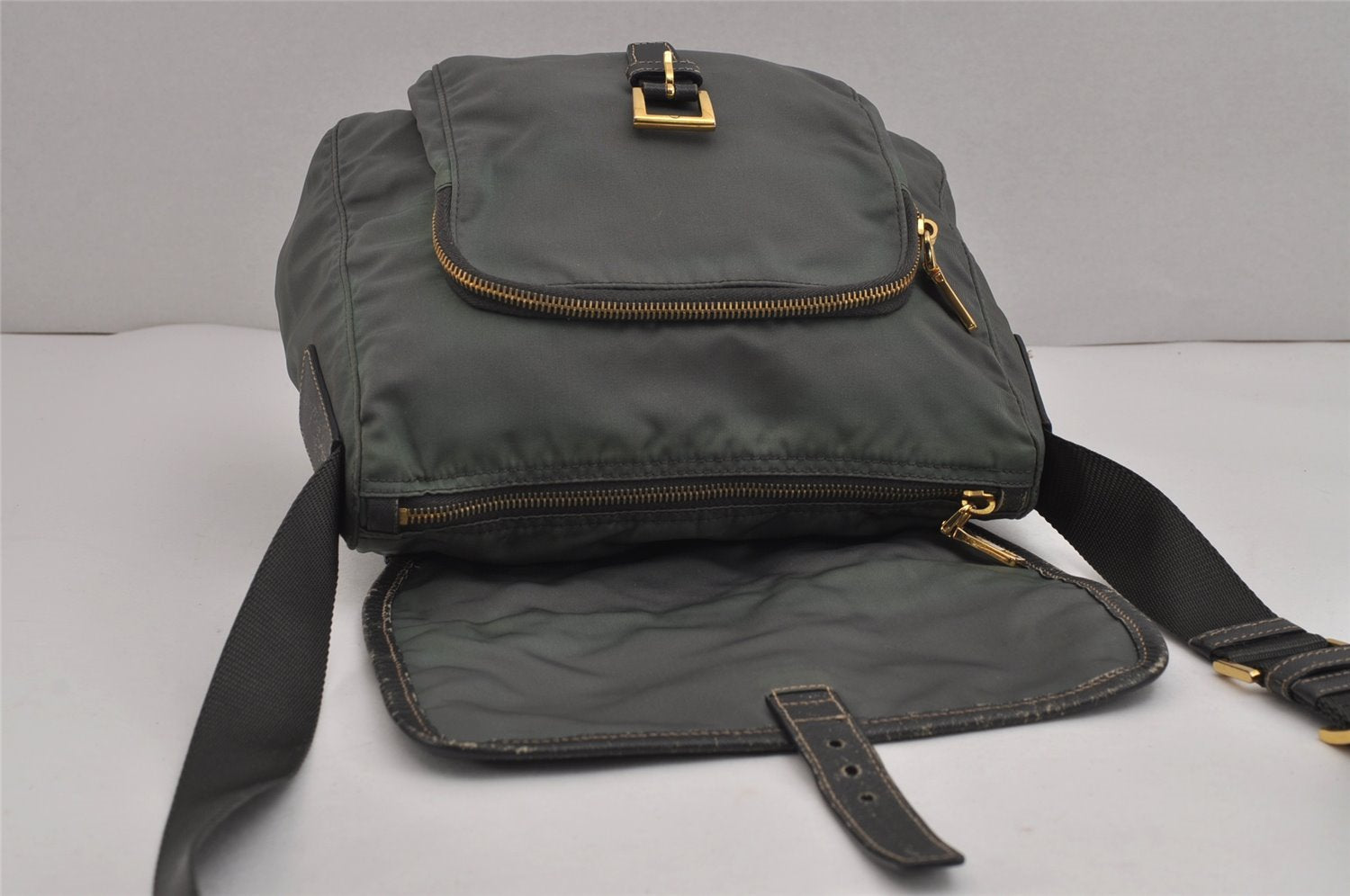 Authentic PRADA Nylon Tessuto Leather Shoulder Cross Body Bag Purse Green 5540J