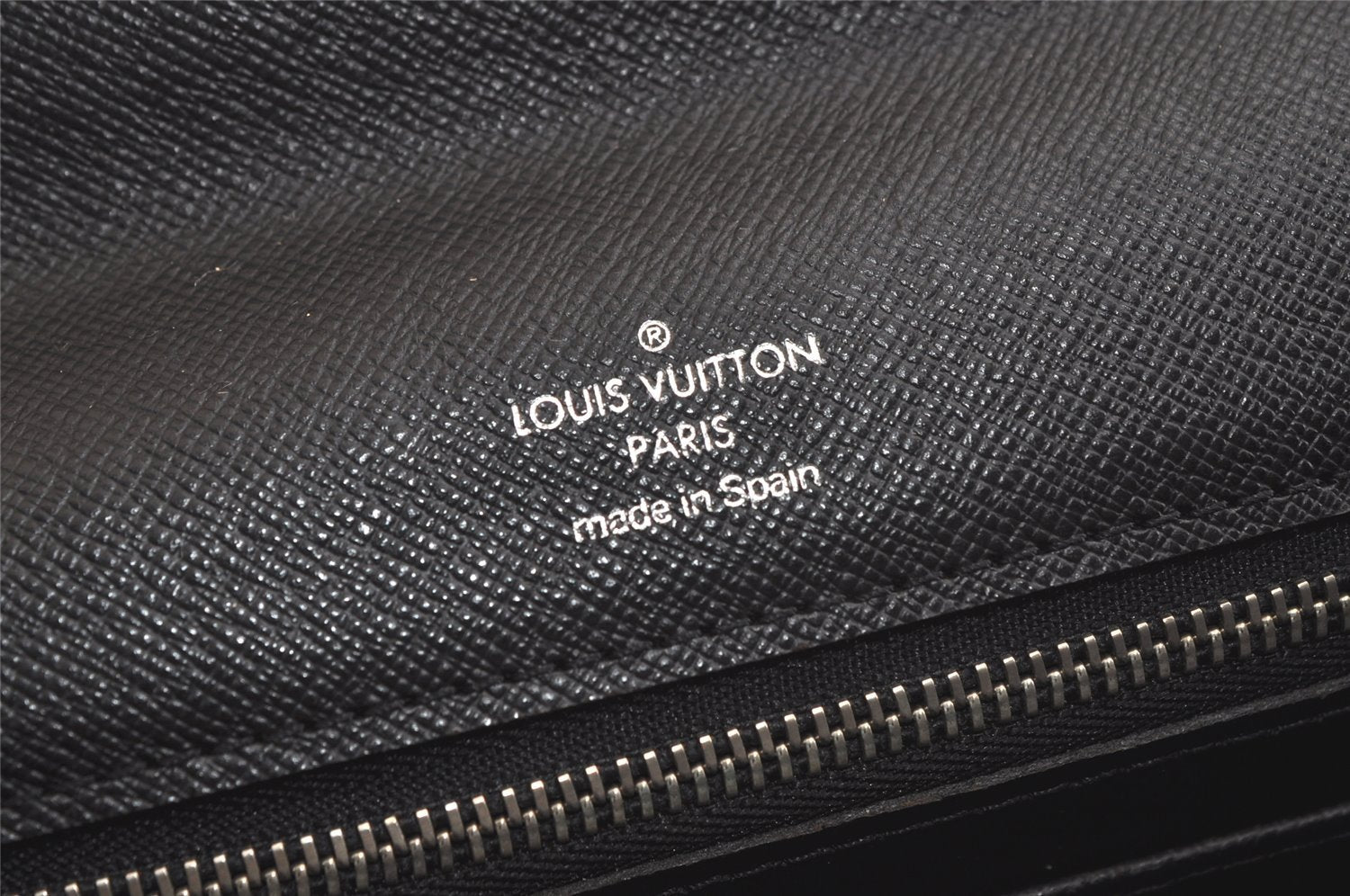 Authentic Louis Vuitton Taiga Selenga Clutch Hand Bag Black M30782 LV 5540K