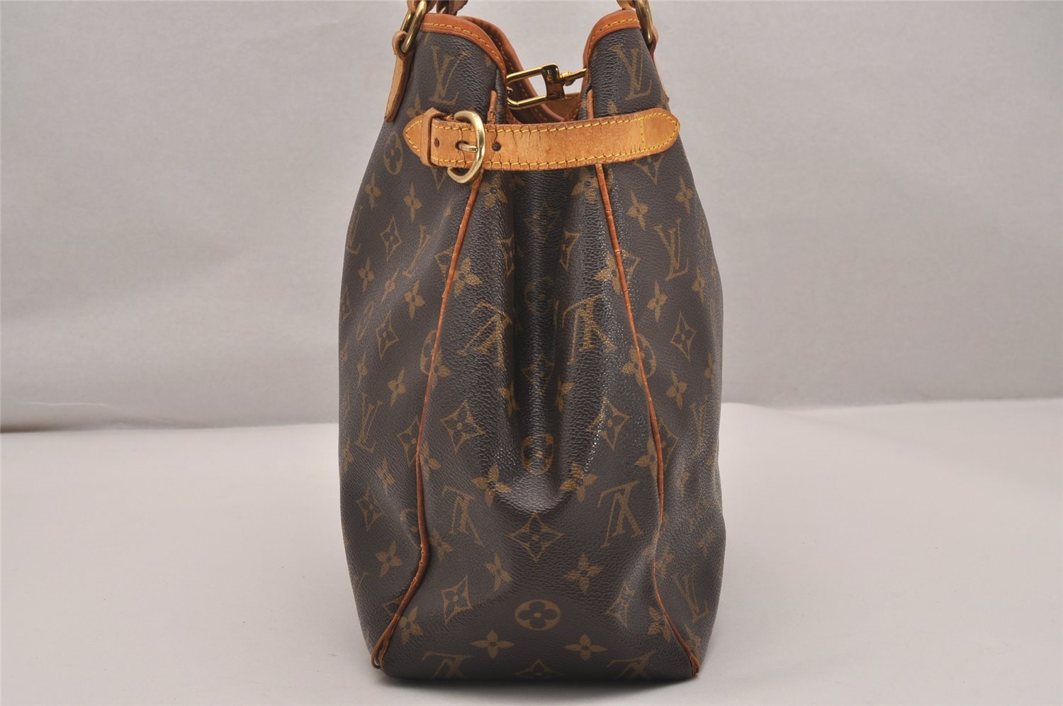 Authentic Louis Vuitton Monogram Batignolles Vertical Tote Bag M51153 LV 5544J