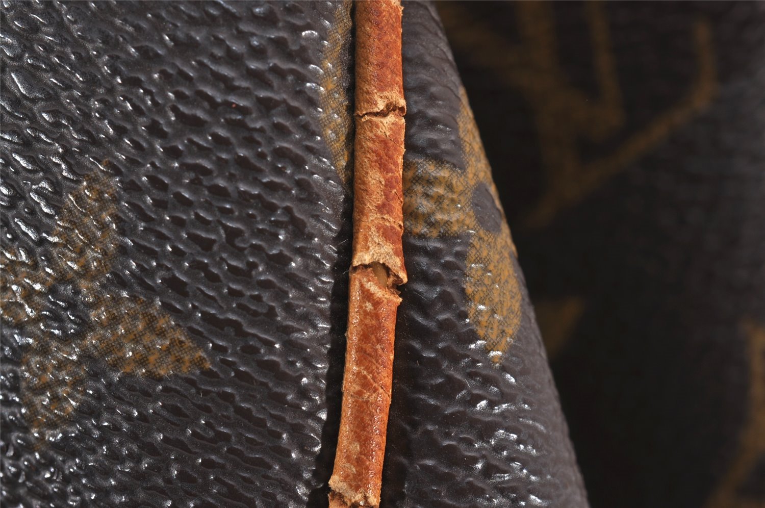 Authentic Louis Vuitton Monogram Batignolles Vertical Tote Bag M51153 LV 5544J