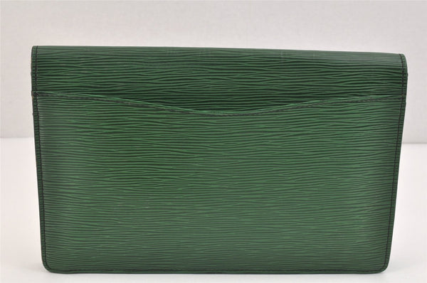 Authentic Louis Vuitton Epi Montaigne 27 Clutch Hand Bag Green M52654 LV 5557K