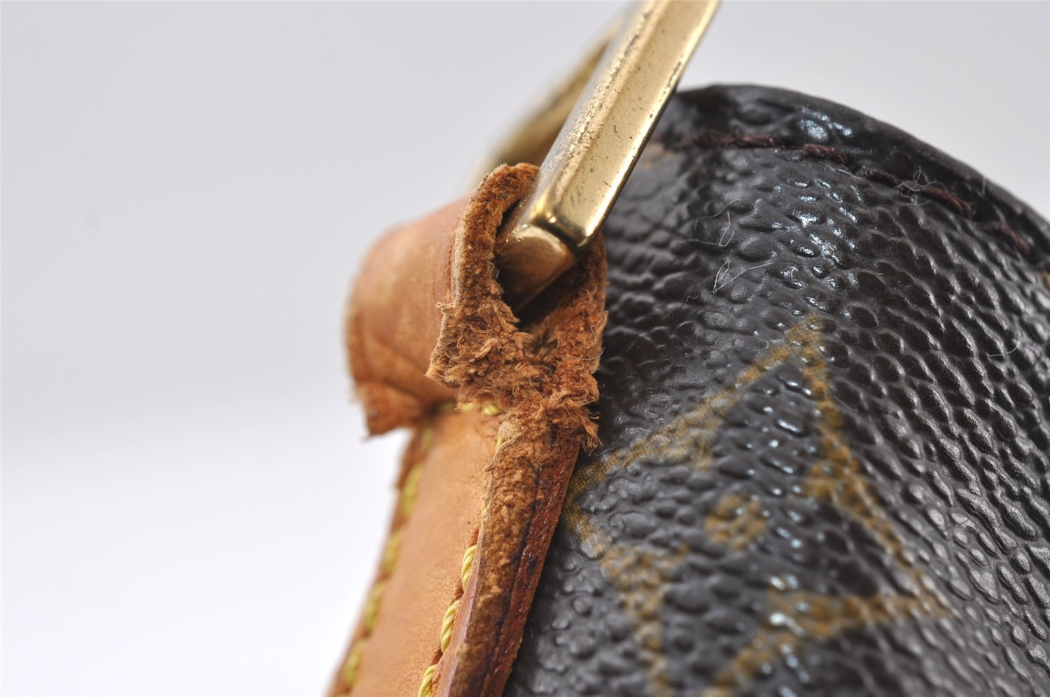 Authentic Louis Vuitton Monogram Trotteur Shoulder Cross Bag M51240 Junk 5572I