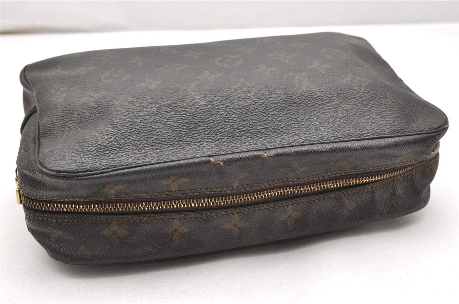 Auth Louis Vuitton Monogram Trousse Toilette 28 Clutch Hand Bag M47522 LV 5579K