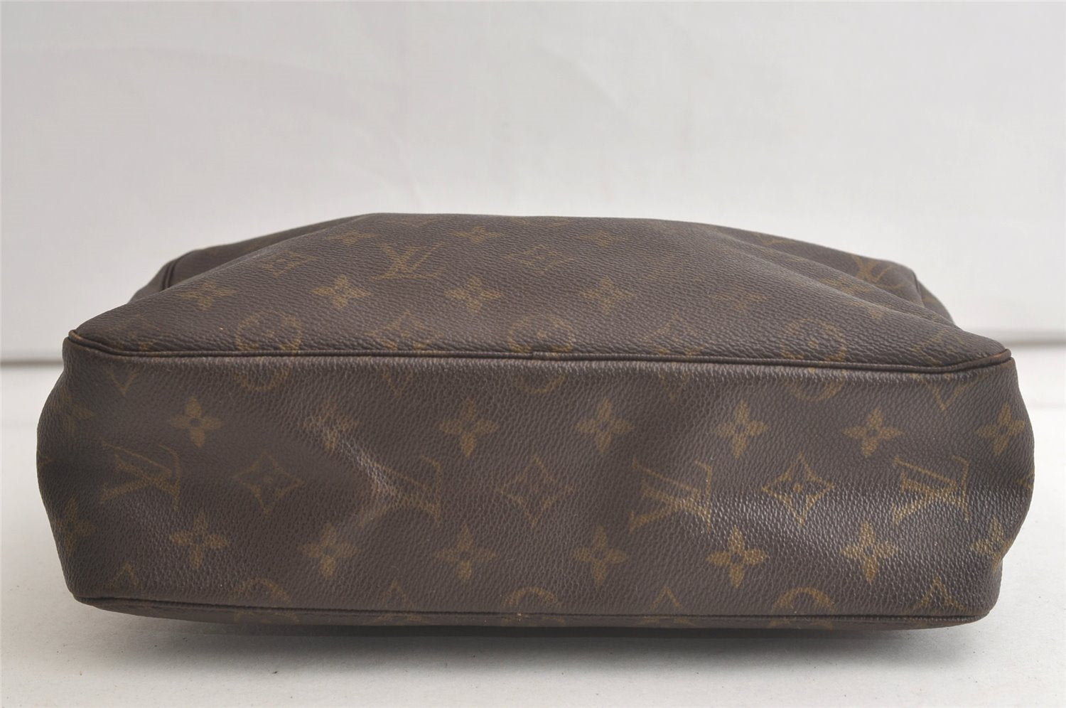 Auth Louis Vuitton Monogram Trousse Toilette 28 Clutch Hand Bag M47522 LV 5580K