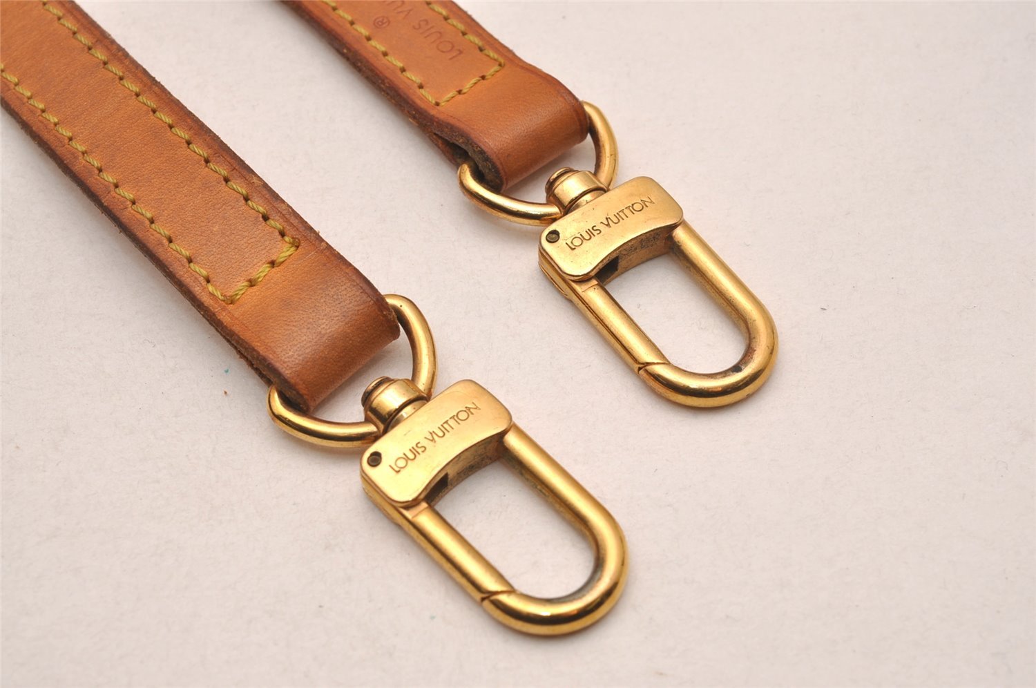 Authentic Louis Vuitton Leather Shoulder Strap Beige 39.4