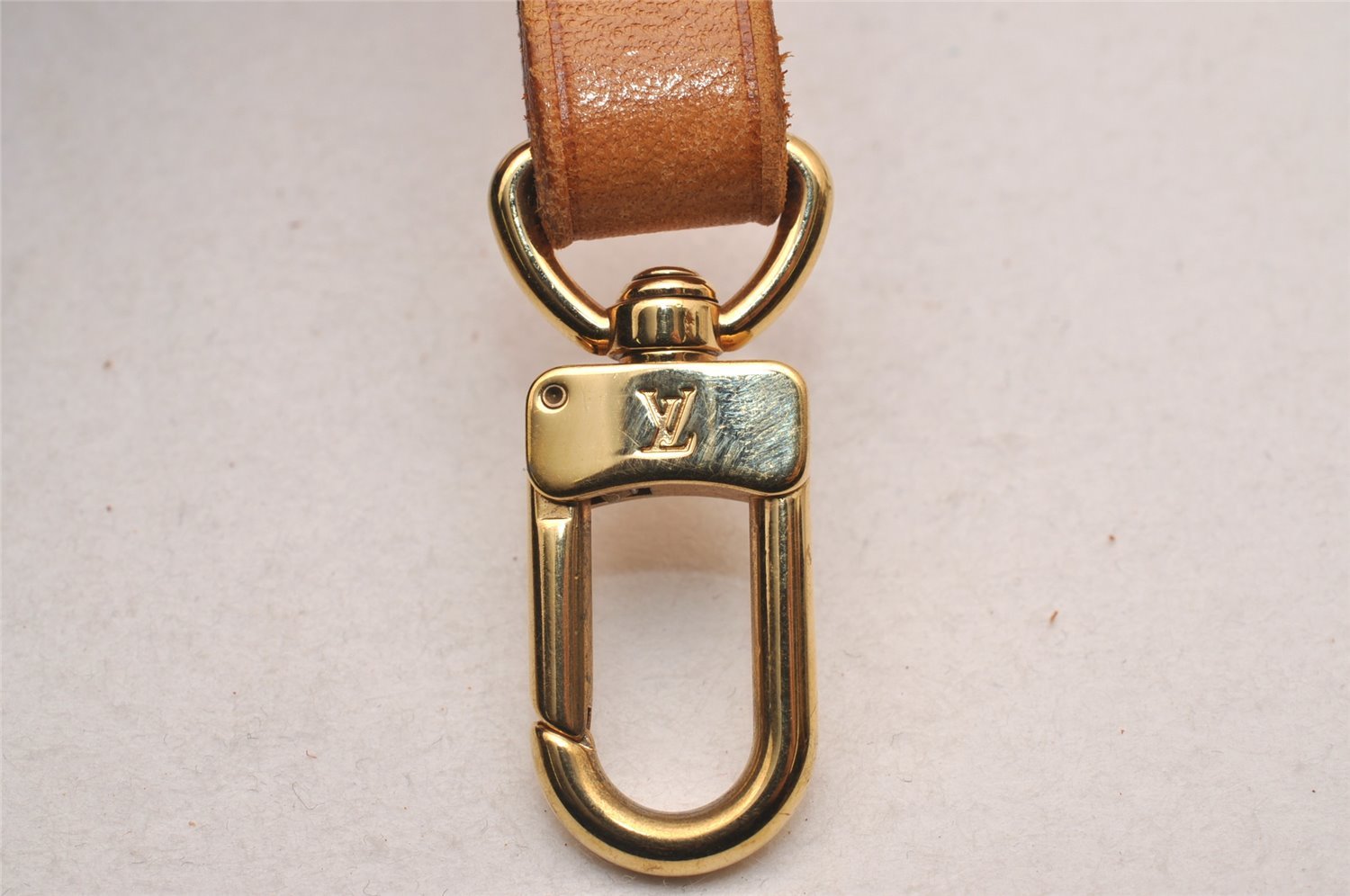 Authentic Louis Vuitton Leather Shoulder Strap Beige 46.5