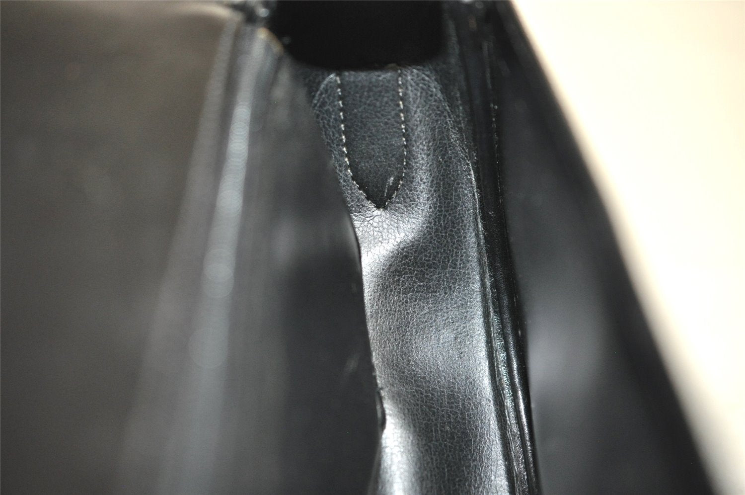 Authentic Christian Dior Shoulder Cross Body Bag Purse Leather Black CD 5588J