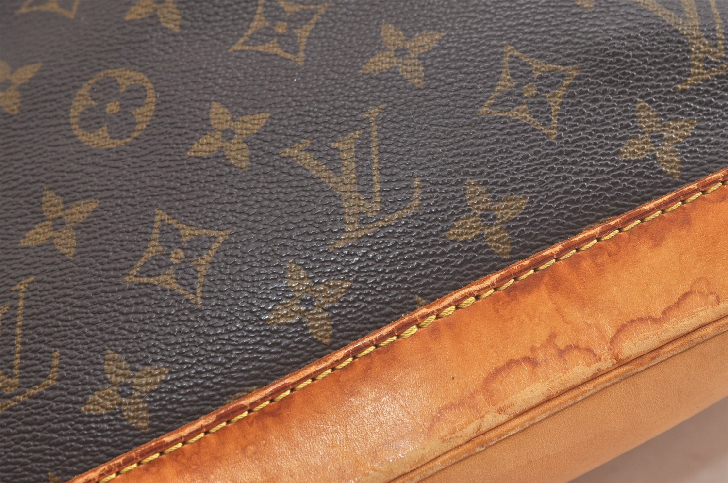 Authentic Louis Vuitton Monogram Alma Hand Bag Purse M51130 LV 5594K