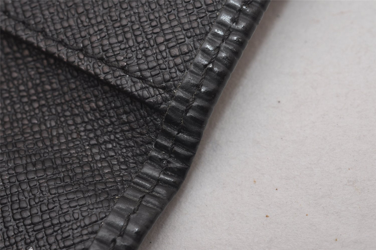 Authentic Louis Vuitton Epi Multicles 4 Key Case Black M63822 LV 5603I