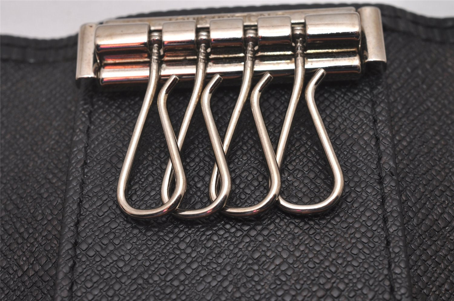 Authentic Louis Vuitton Epi Multicles 4 Key Case Black M63822 LV 5603I