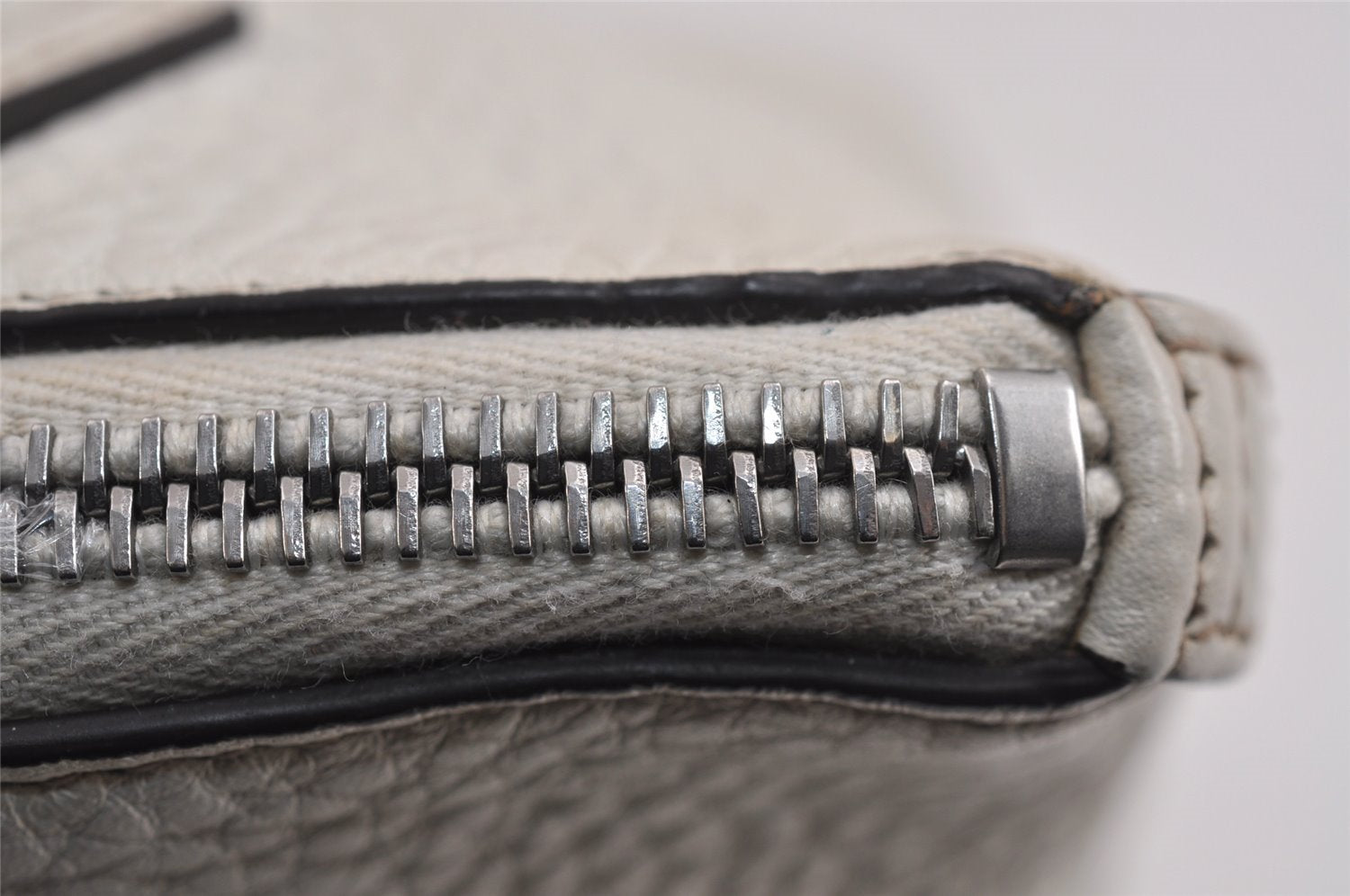 Authentic GUCCI Children's SOHO Leather Tote Hand Bag Purse 340618 White 5606J