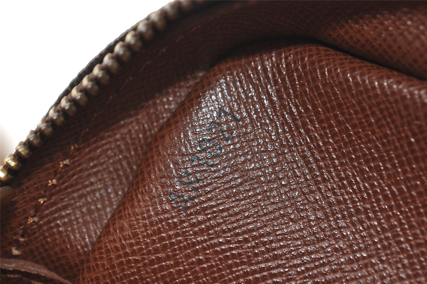 Authentic Louis Vuitton Monogram Amazone Shoulder Cross Bag M45236 LV Junk 5617I